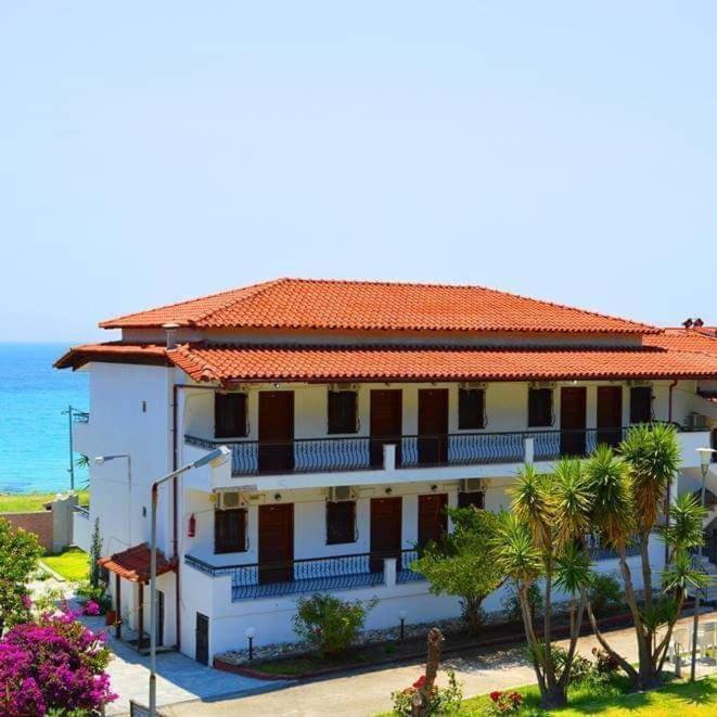 Delfino Hotel โมลากาลีวา ภายนอก รูปภาพ