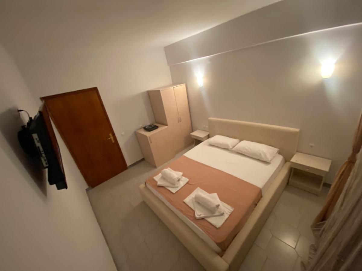Delfino Hotel โมลากาลีวา ภายนอก รูปภาพ