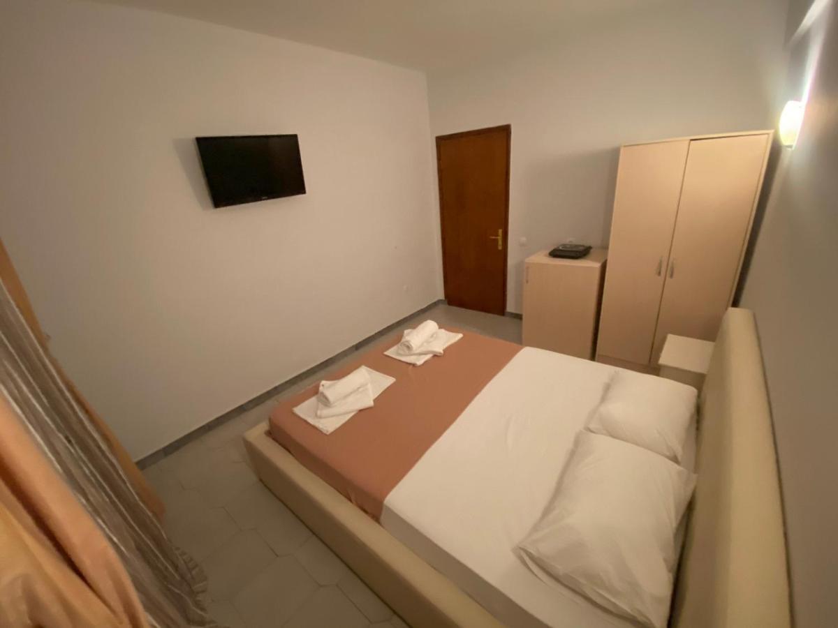 Delfino Hotel โมลากาลีวา ภายนอก รูปภาพ